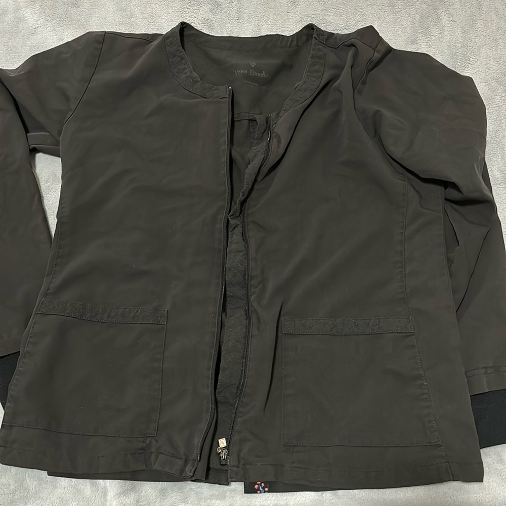 Vera Bradley Scrub Jacket